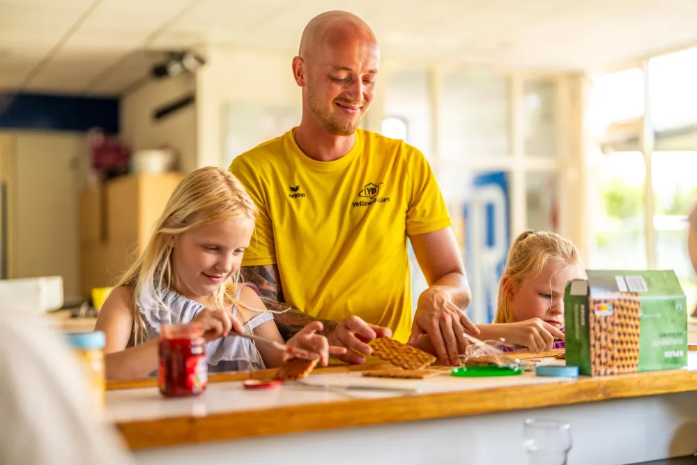 YellowBellies buitenspeelse kinderopvang BSO Woerden buitenschoolse opvang Woerden naschoolse opvang Woerden sport BSO gezonde BSO Woerden