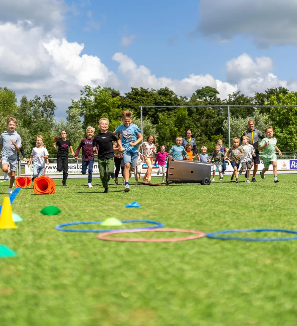 YellowBellies buitenspeelse kinderopvang Haastrecht BSO Haastrecht naschoolse opvang Haastrecht buitenschoolse opvang Haastrecht gezonde BSO Sport BSO