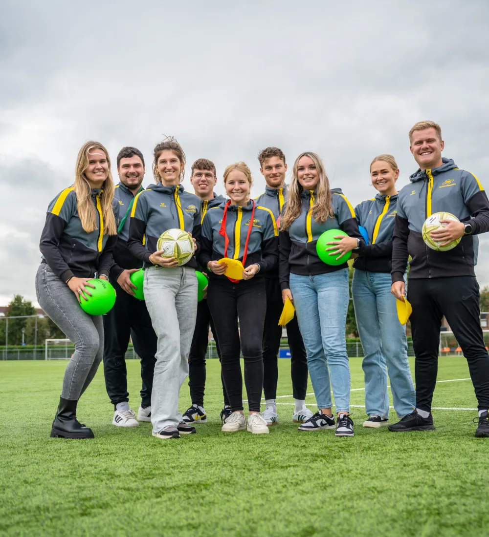 YellowBellies buitenspeelse kinderopvang BSO Montfoort teamfoto