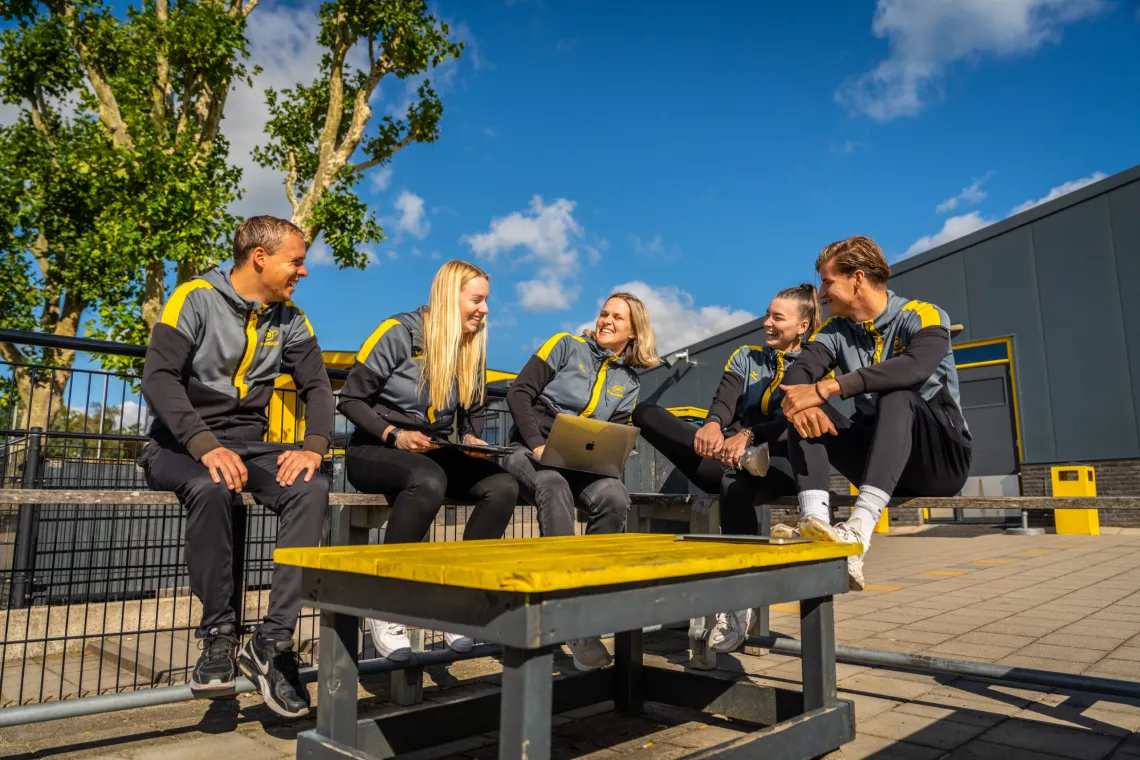 YellowBellies buitenspeelse kinderopvang BSO Haastrecht teamoverleg