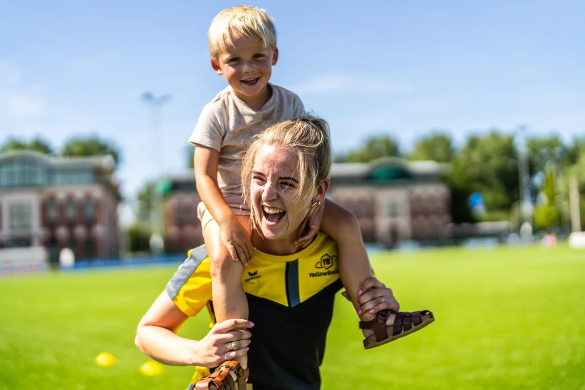 YellowBellies buitenspeelse kinderopvang BSO Reeuwijk buitenschoolse opvang Reeuwijk sport BSO gezonde BSO Reeuwijk