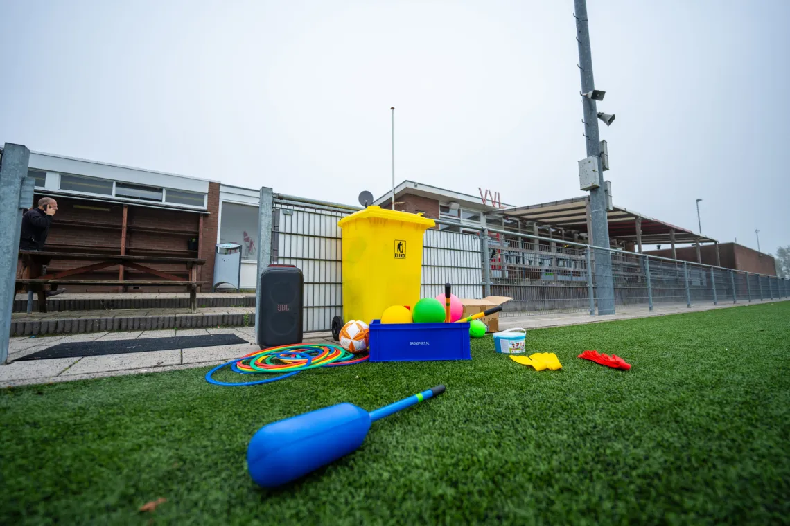 YellowBellies buitenspeelse kinderopvang BSO Linschoten speelveld