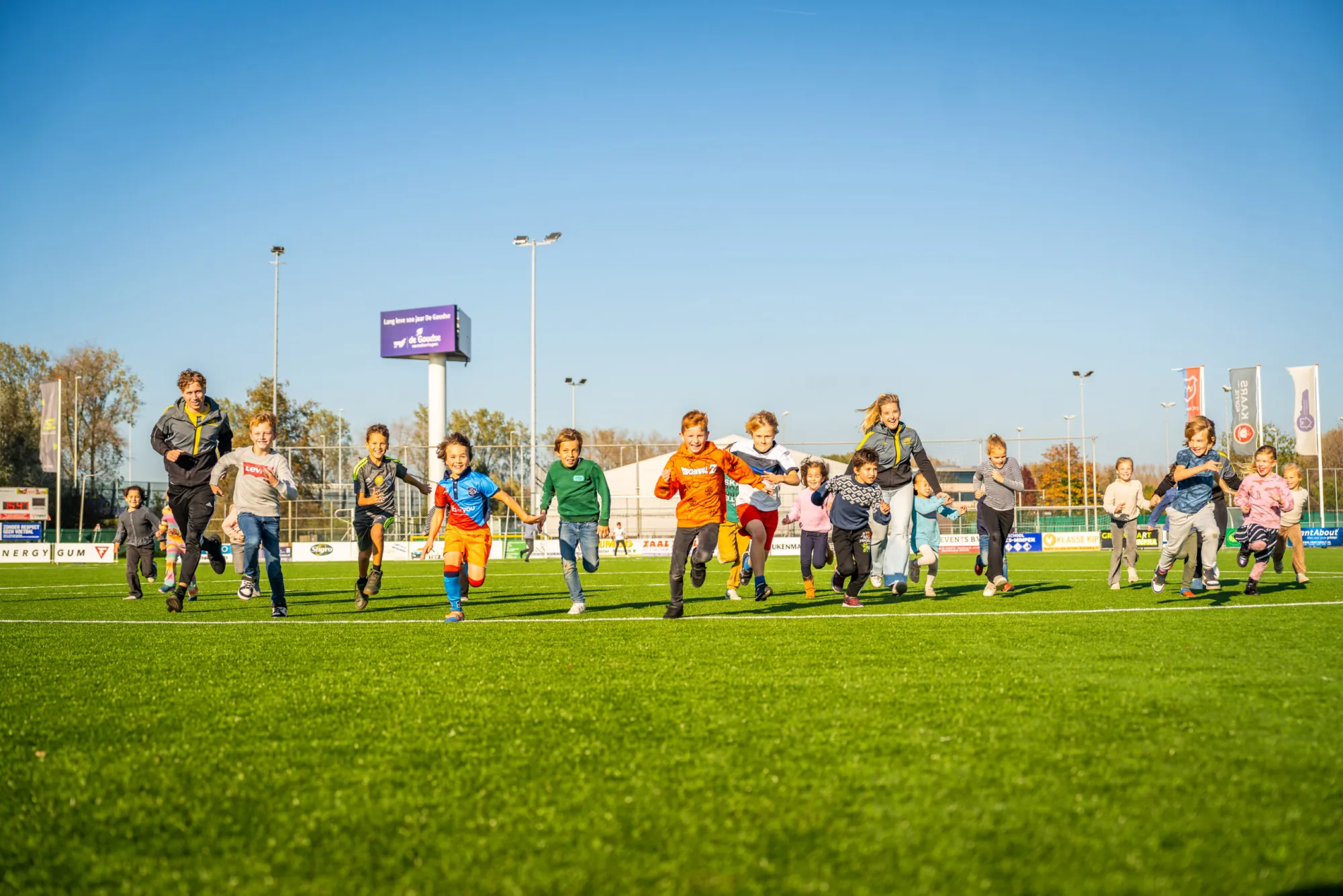 YellowBellies buitenspeelse kinderopvang BSO KDV groene hart sfeerfoto