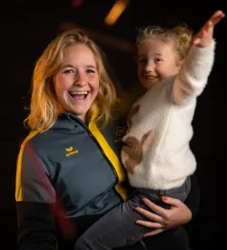 YellowBellies buitenspeelse kinderopvang BSO KDV Groene Hart portretfoto Veronique 2