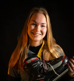 YellowBellies buitenspeelse kinderopvang BSO kdv kinderdagverblijf teamlid Lisa