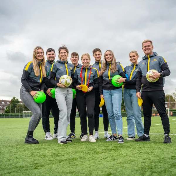 YellowBellies buitenspeelse kinderopvang BSO Montfoort teamfoto